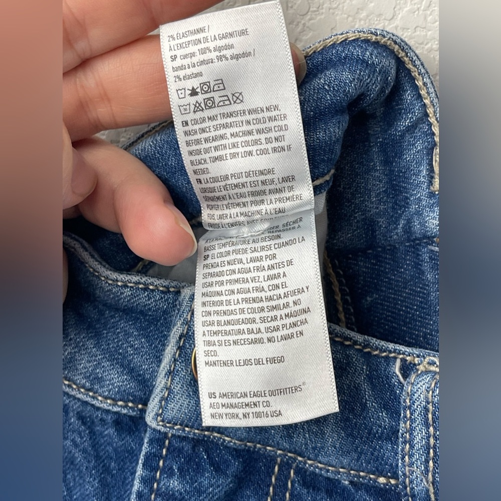 AMERICAN EAGLE RIPPED DENIM SHORTS - Picture 6 of 8